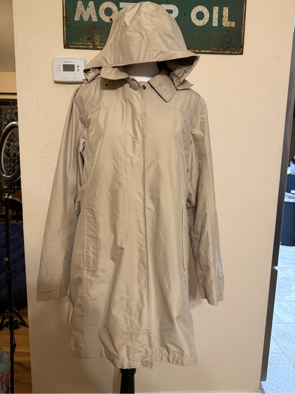 L.L. Bean Women's H2OFF Raincoat Beige Hooded Trench Coat S Regular Zip Up